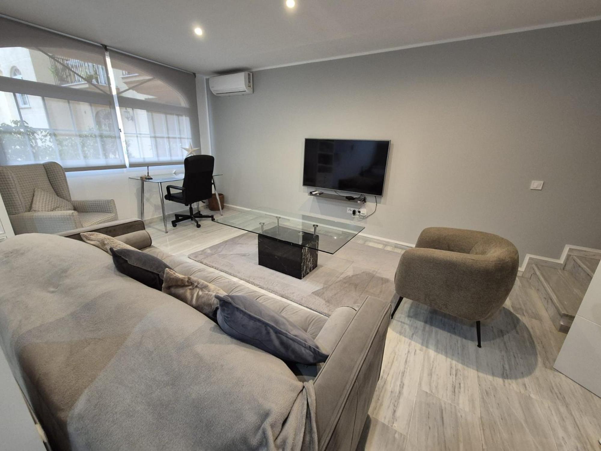Luxurious Three Bedroom Duplex Apt Close To Beach Fuengirola Exteriör bild